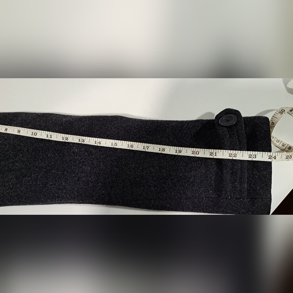 88% Wool Abercrombie & Fitch Charcoal Black Fitted Coat - Picture 12 of 14